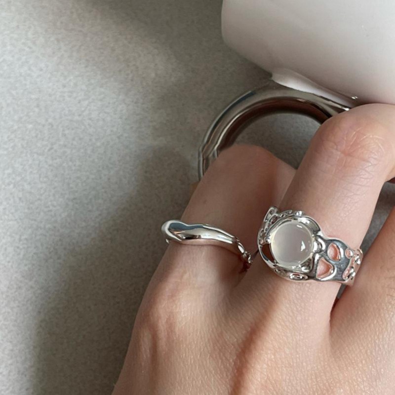 White Moonlight zircon agate ring for ins couple, a light luxury European and American fashion irregular ring with adjustable openings full figure