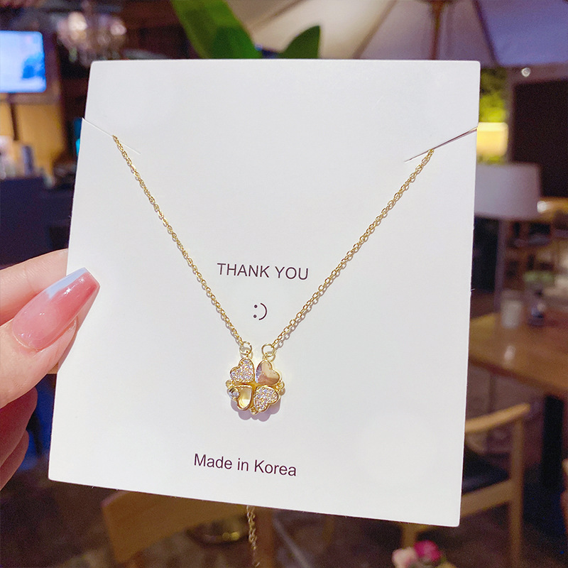 A four-leaf pendant with a touch of luxury and feminine charm, foldable heart, and a unique collarbone chain made of titanium steel. It won't fade Specification drawing