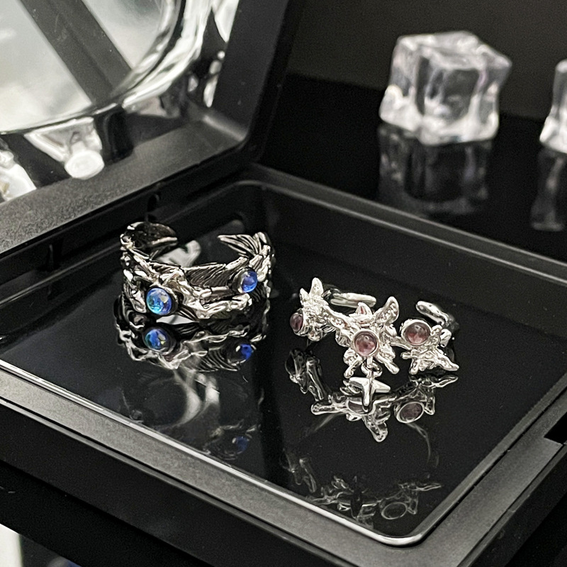 ins Cold style moonstone butterfly tassel open ring for women, irregular pleated two-color unique and cool ring Specification drawing