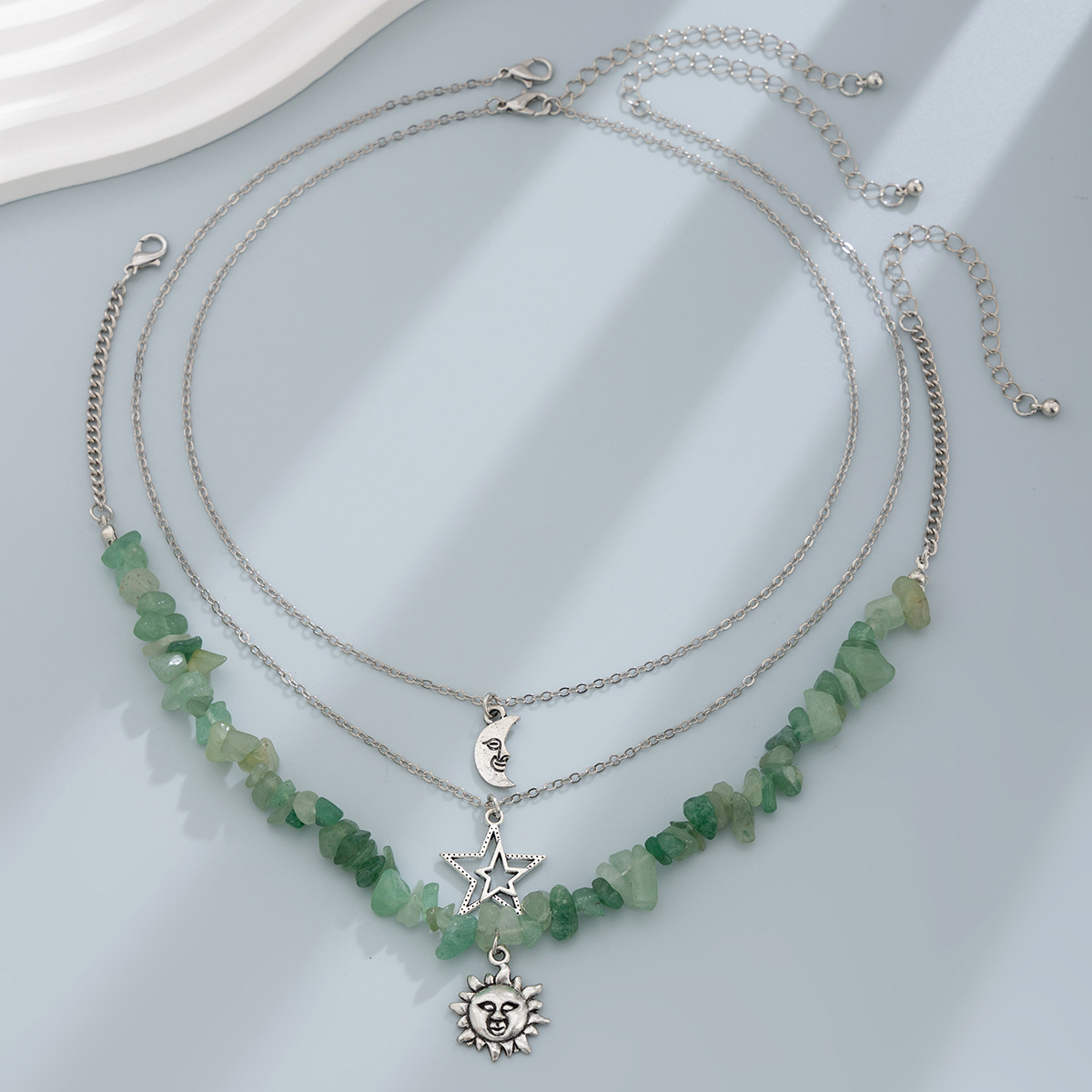 New Chinese-style retro moon zircon necklace, mint wavy style, green leaf sweet and cool layered necklace, cross-border accessories from Europe and America Application Scenario