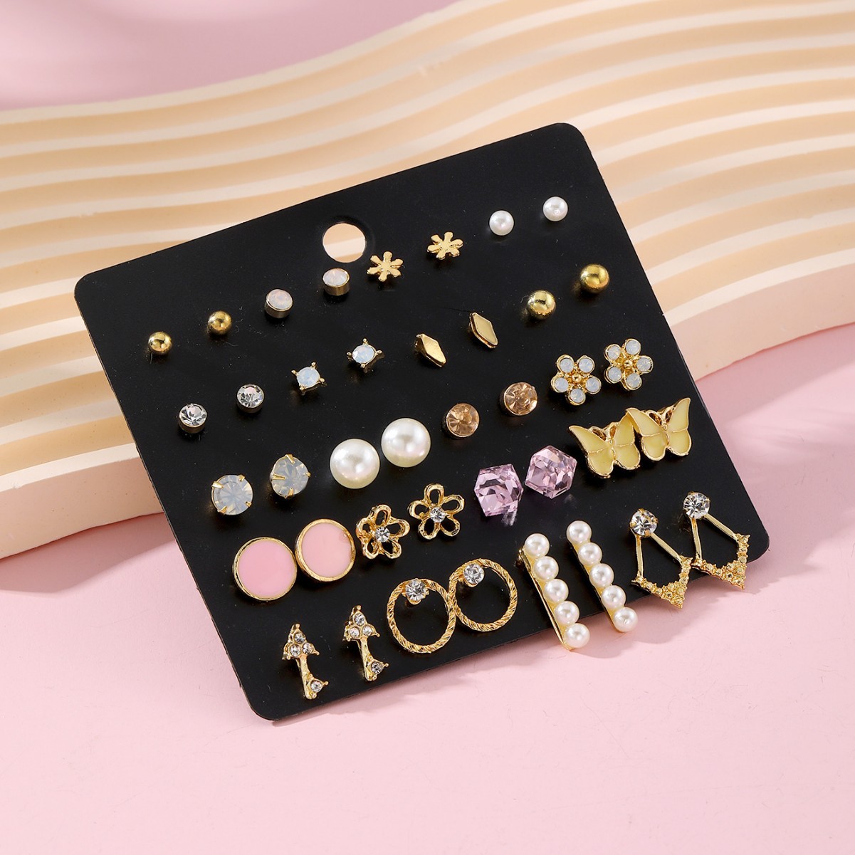 Wholesale of popular, fashionable, simple and versatile Haoshi ear stud sets from Europe and America, with a unique and high-end style Application Scenario