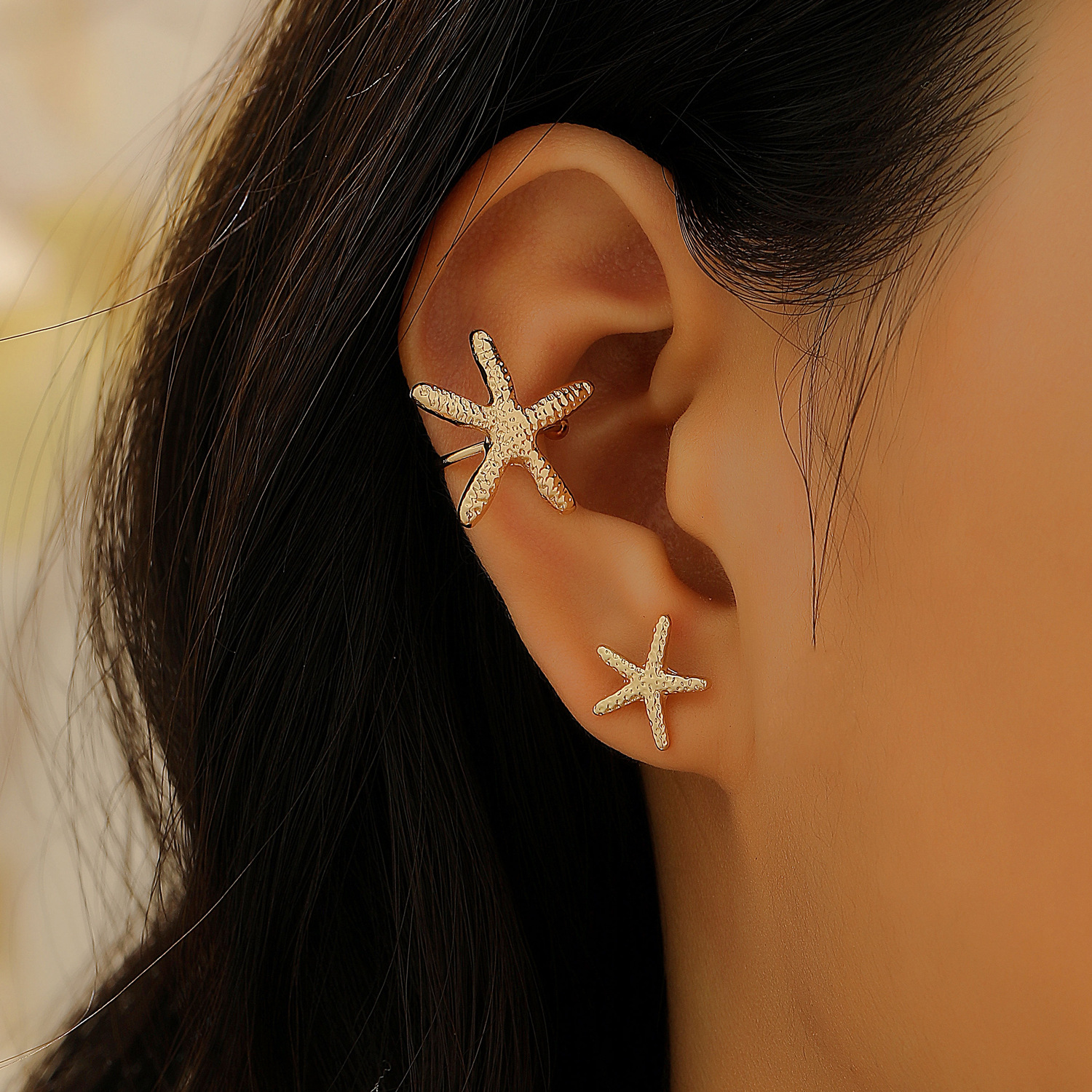 Amazon Starfish stud earrings are fashionable and stylish, with exaggerated star earrings for a personalized vacation on the beach. They are simple and versatile Specification drawing