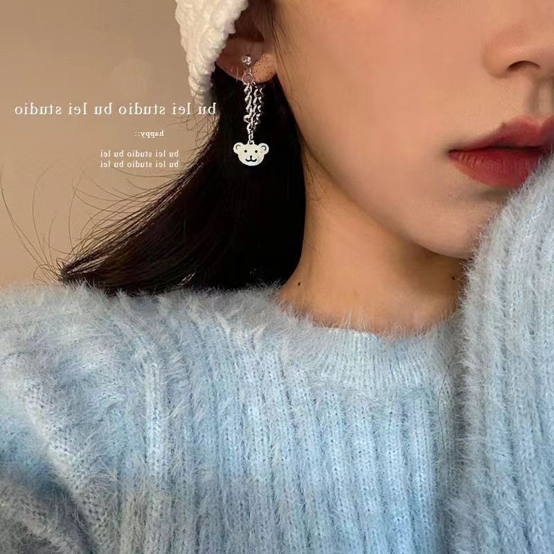 Chain bear earrings for women, a new trendy Korean style in 2025, with a simple and elegant, cute and niche design Specification drawing