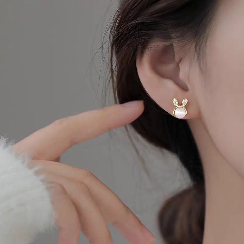 Cat's eye stone cute little rabbit earrings for women 2025 new style bestsellers, small and exquisite, elegant and high-end, trendy stud earrings Specification drawing