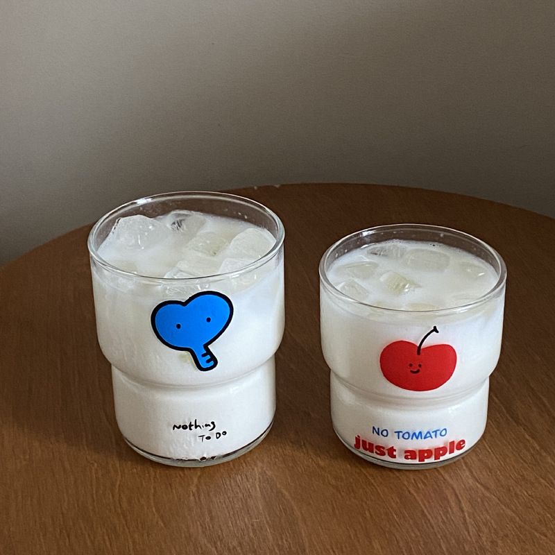 A unique Instagram cartoon red apple smiling tempered glass cup, simple hand-painted coffee cup gift, heat-resistant 220ml details Picture