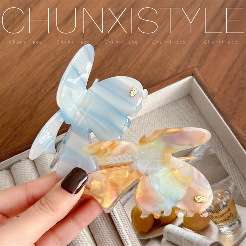 YD Acetic acid ethereal butterfly grappling clip, Fairy medium size, shark clip at the back of the head, half-tied hair clip, high and low bun hair accessory Application Scenario