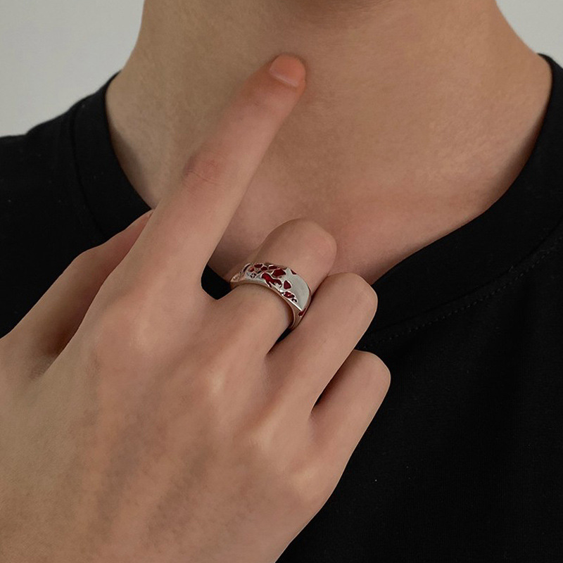 A niche design of a red-spotted glazed open ring for women on Instagram, with a cool and unique hip-hop style Specification drawing