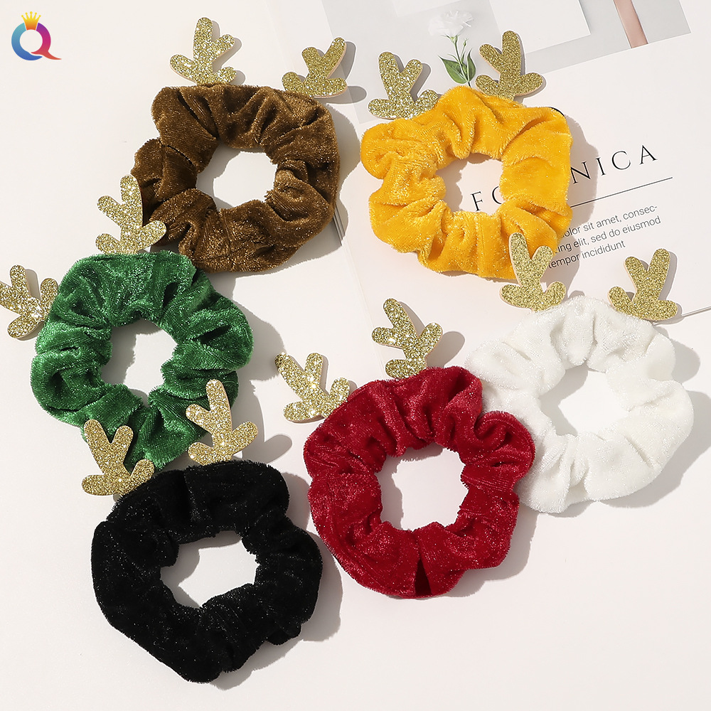 Qiyue's new autumn and winter Christmas large intestine hair band is cute and simple. It features a deer velvet hair cord and a large intestine hair band as a hair accessory full figure