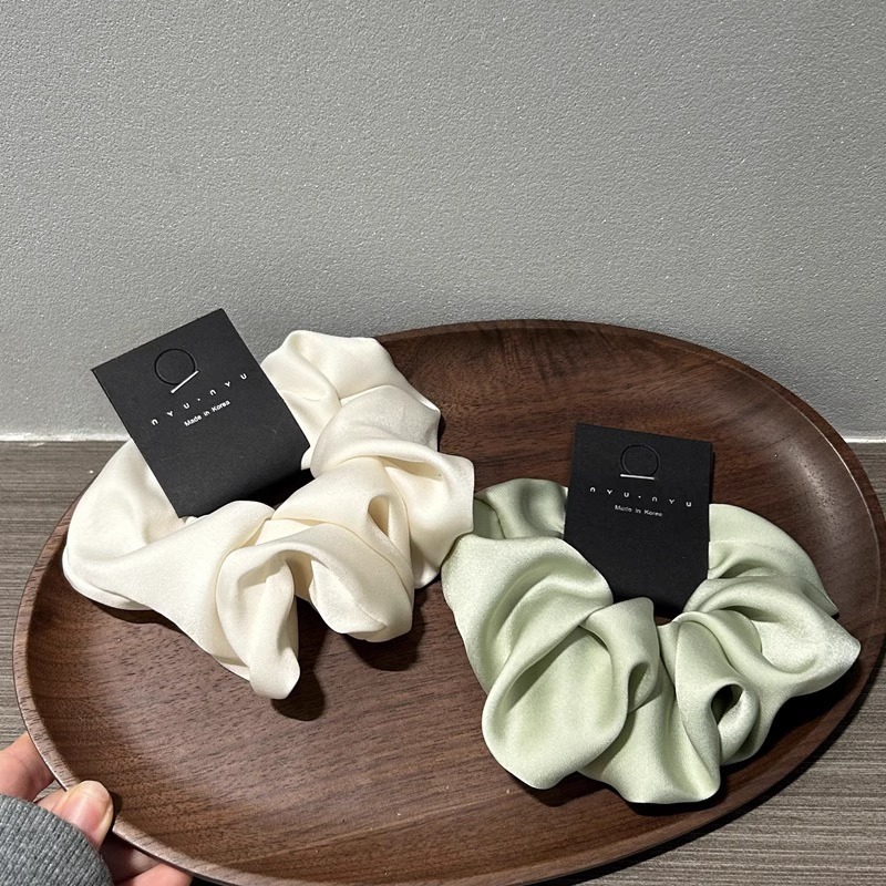 The elegant and creamy satin large intestine hair band from Dongdaemun, South Korea, is simple and versatile. It is a hair tie accessory for women Specification drawing