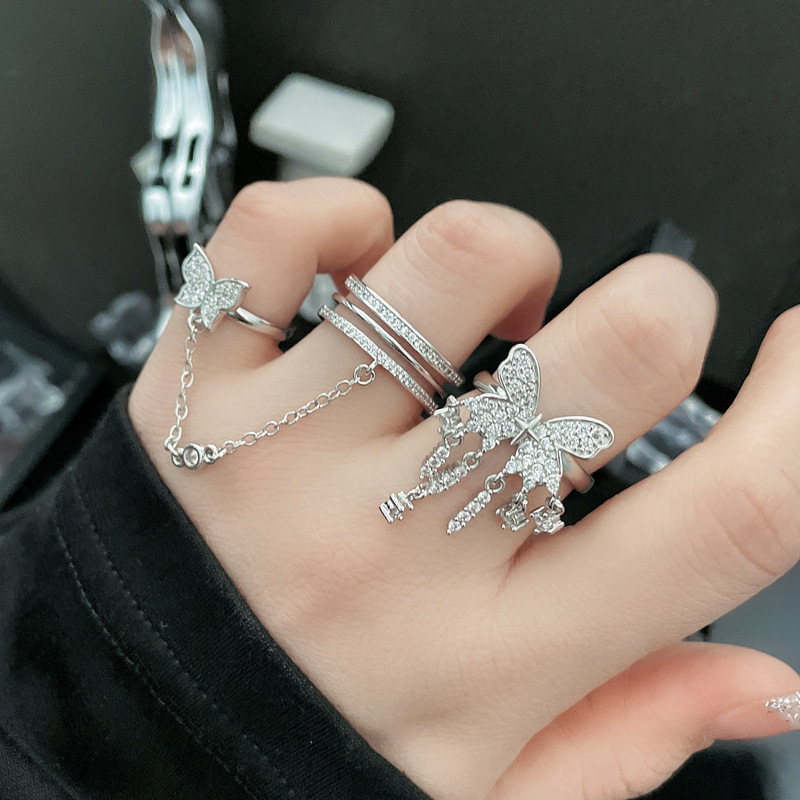 A light luxury butterfly chain tassel fashion open ring for women on Instagram, with a cold and elegant style, is high-end and exquisite. It's a layered ring full figure