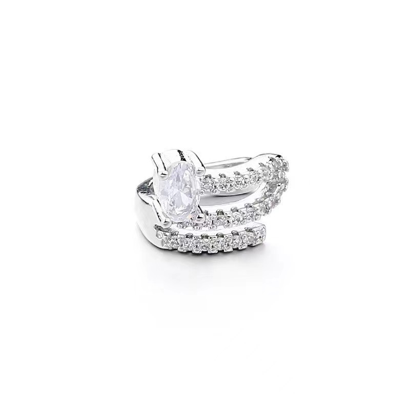 Elegant and light luxury earrings for women, 2025 new trendy ear bone ring, niche design, high-end and simple ear bone clip earrings Item Picture