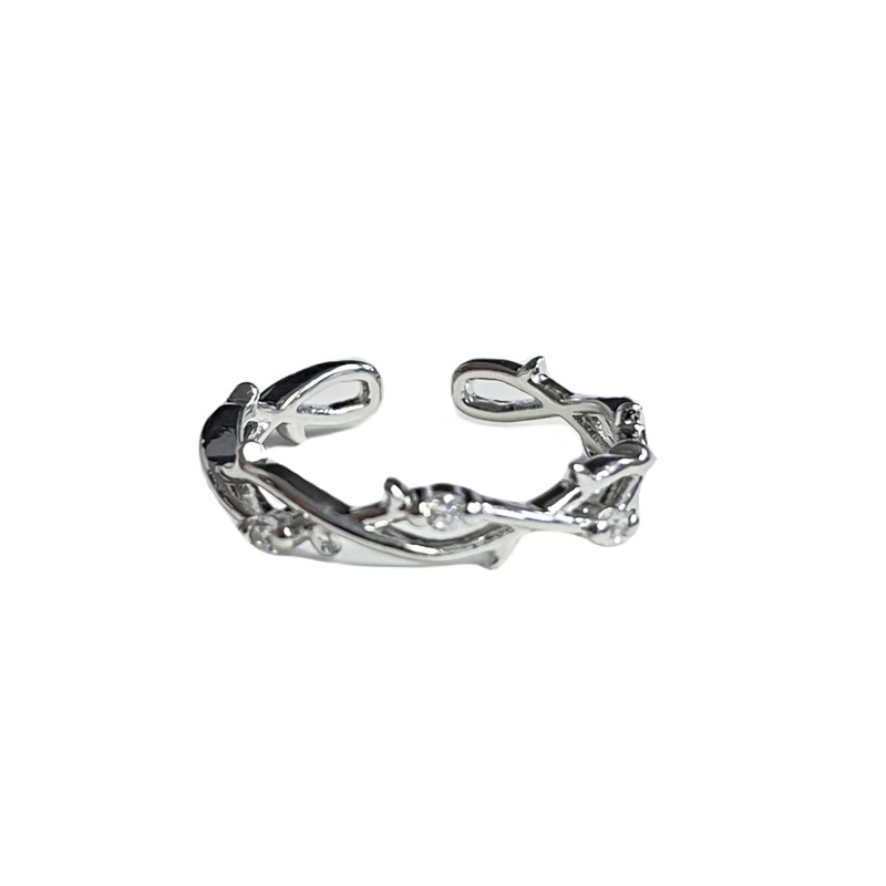 This exquisite, compact and simple zircon open ring is a niche design for women. It can be worn in layers and is versatile, fashionable and cool Item Picture