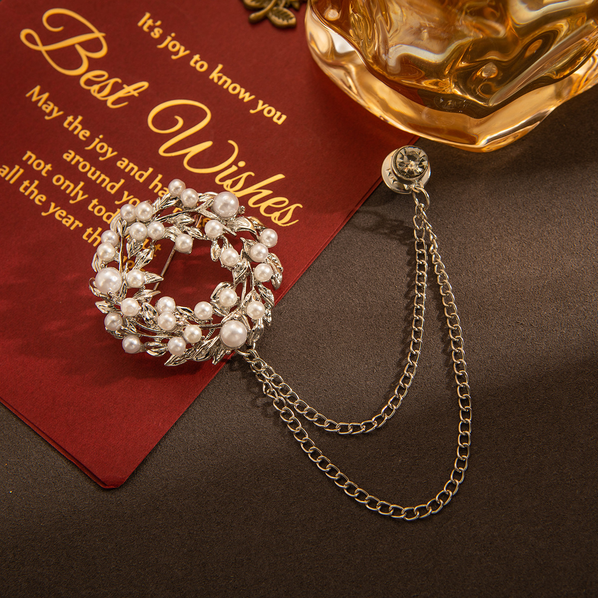 Cross-border best-selling personalized British-style flower brooches, high-end niche brooch pins, suit accessories, alloy pins Specification drawing