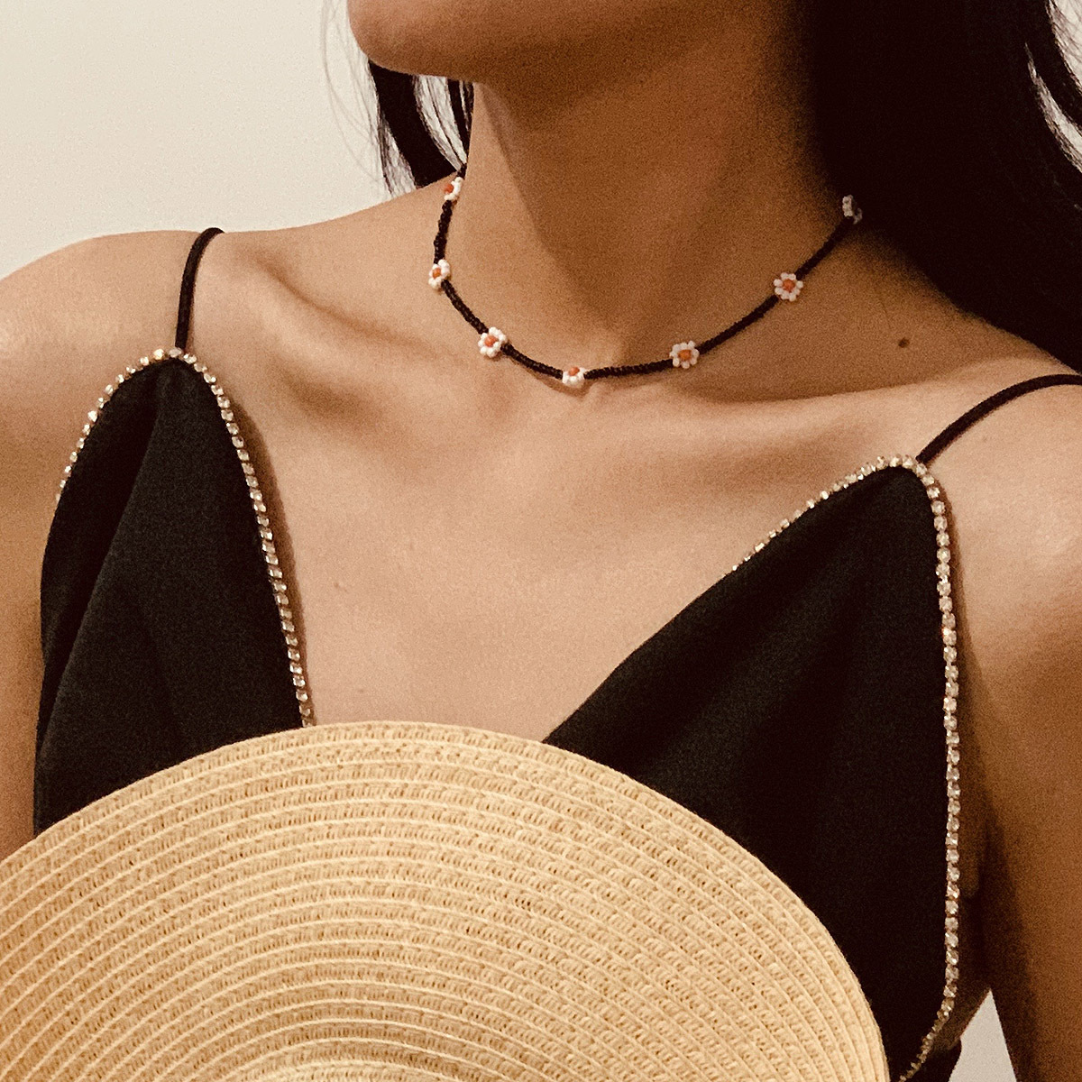 European and American cross-border jewelry, retro ethnic style colorful beaded necklaces, creative rice bead woven flower geometric necklaces full figure