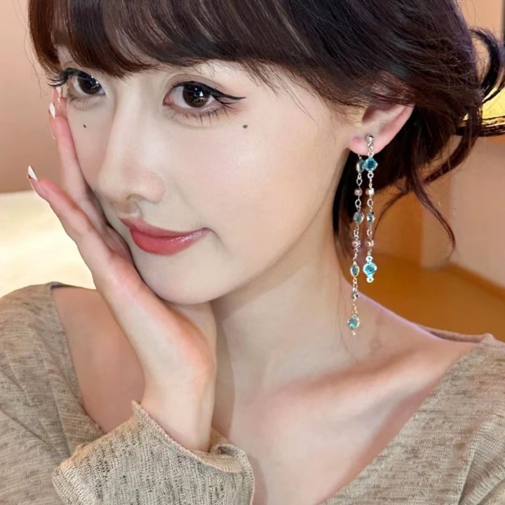 Spring and summer dual-wear Glacier blue crystal tassel stud earrings, long forest-themed, light luxury and versatile design earrings full figure
