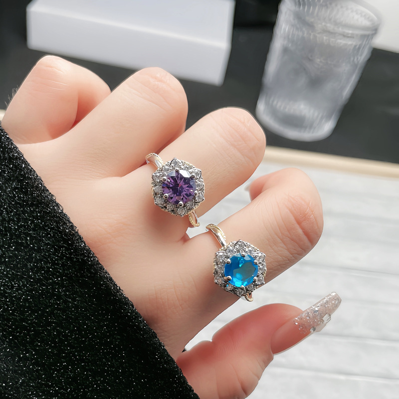 A sweet and cool European and American bouquet purple diamond open ring for women, with a light luxury and high-end feel, fashionable and elegant, and a niche design sense full figure