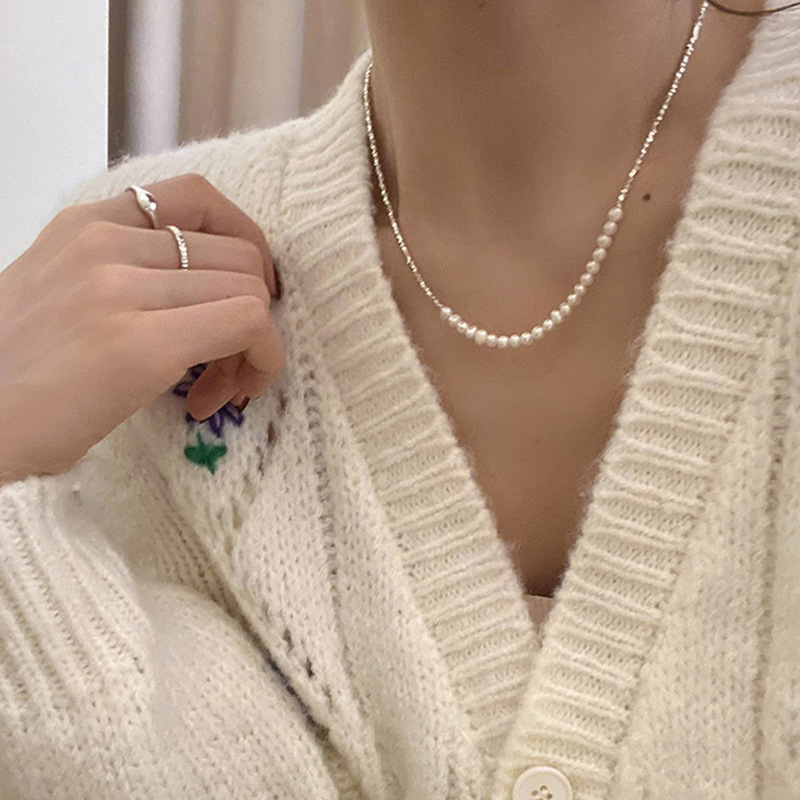 Light luxury and niche silver pearl necklace for women, 2023 new design sense sweater chain, ins style accessory details Picture