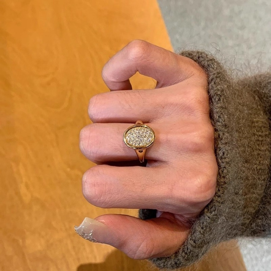 Vintage Mid-style oval diamond ring for women, a niche and high-end index finger ring, a light luxury and unique zircon ring Specification drawing