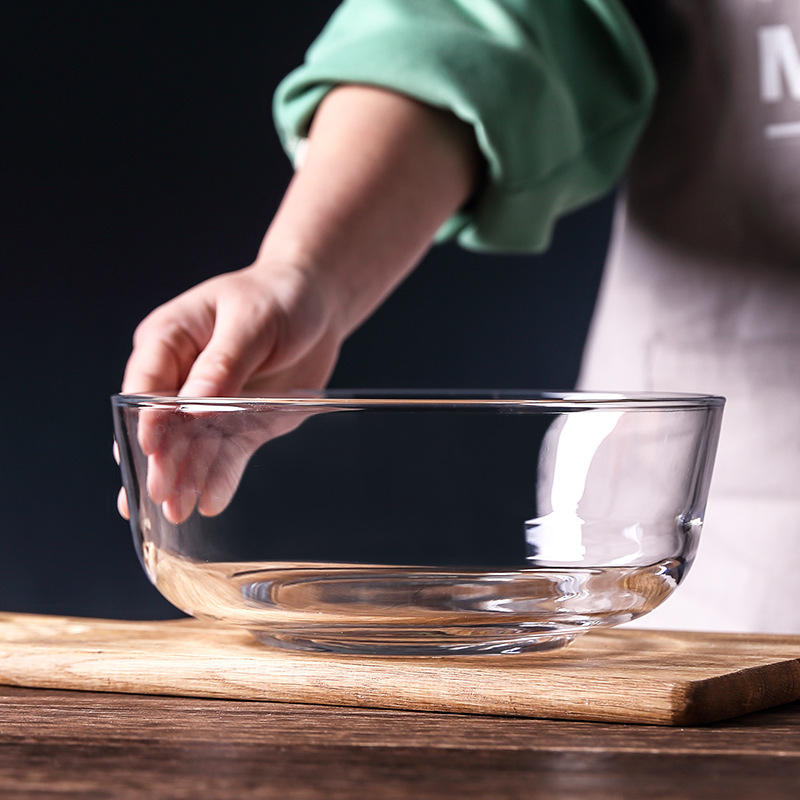 Lizun tempered glass bowls, fruit salad bowls, large-capacity heat-resistant dessert bowls, soup bowls, household baking and egg-beating bowls Application Scenario