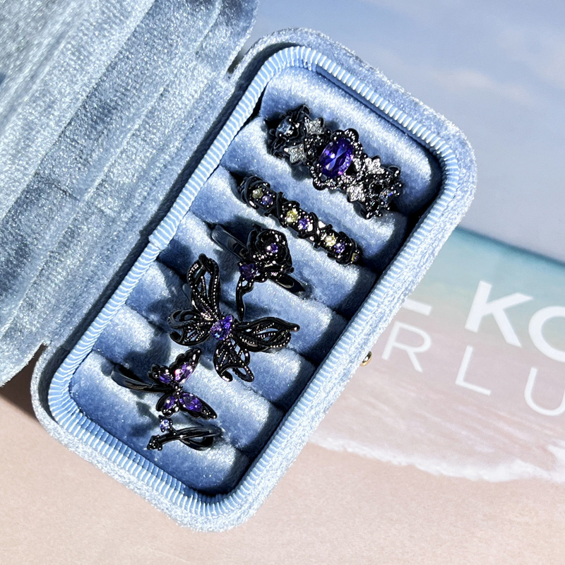 Dark black butterfly-shaped ring for women, unique punk, hot girl, high-end, gender-neutral, niche ring trend Specification drawing