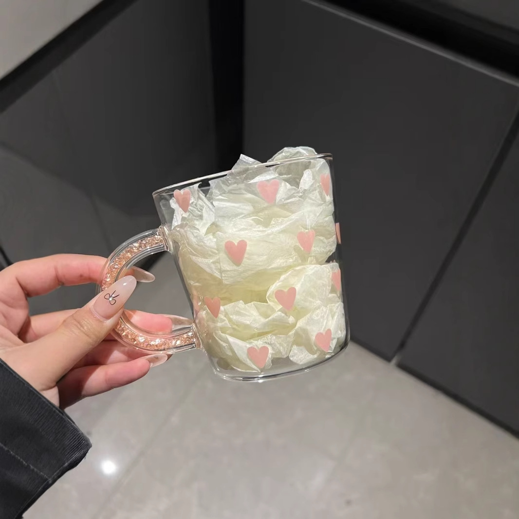 High borosilicate glass cup with diamond handle, high appearance level, couple water cup, gift for boys and girls, drinking water, milk coffee cup Application Scenario
