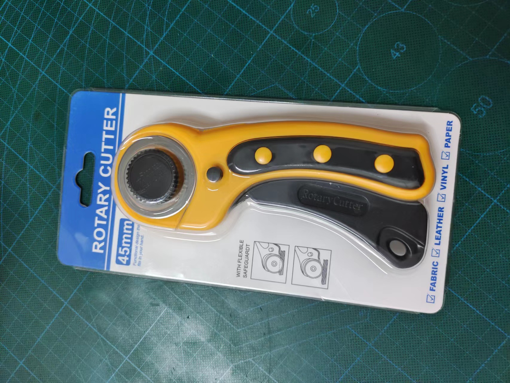 Factory direct sales of fabric cutting wheel knife YED45mm fabric cutting round knife leather cutting knife handle roller knife details Picture