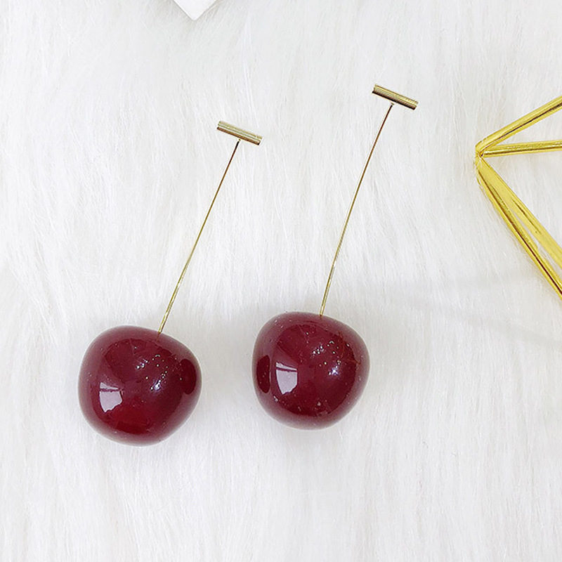 Cross-border best-selling long cherry earrings, Instagram-style European and American creative design, cute cherry stud earrings wholesale Application Scenario