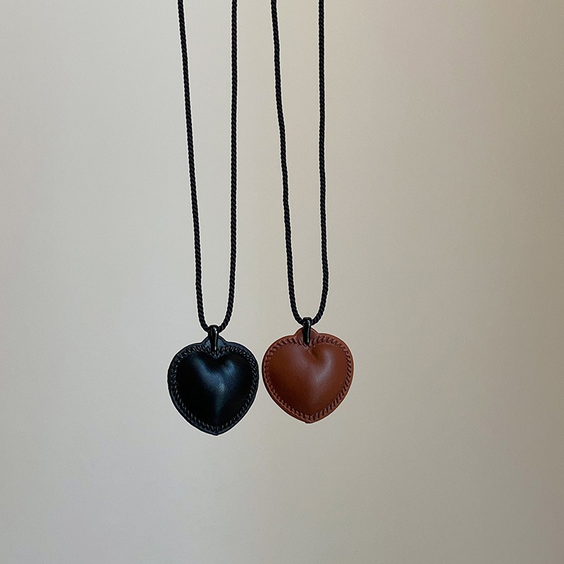 fever's same style leather three-dimensional heart-shaped woven rope necklace for women, in an ins style, fashionable and versatile necklace and collarbone chain Specification drawing