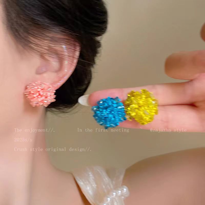 Cool blue beaded earrings 2025 new niche design High-end earrings, vacation style whitening earrings full figure