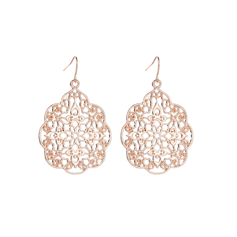 New fashionable court-style checkered hollowed-out earrings from Europe and America are on sale on AliExpress wish. Wholesale alloy electroplated earrings Item Picture