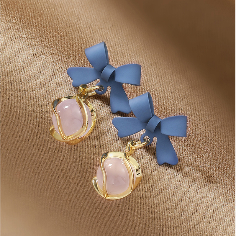 925 Klein Blue cat's Eye Stone Earrings, elegant, high-end and versatile. Bow stud earrings, a new trendy Instagre for women Specification drawing