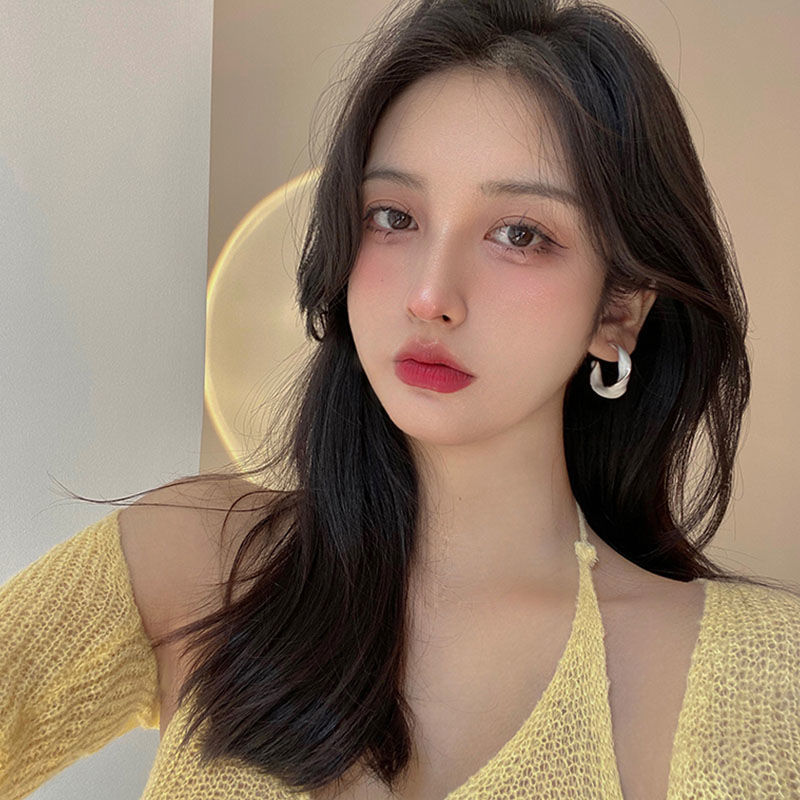 French-style niche earrings, Korean chic Internet celebrity's 2025 new trendy summer light luxury stud earrings details Picture
