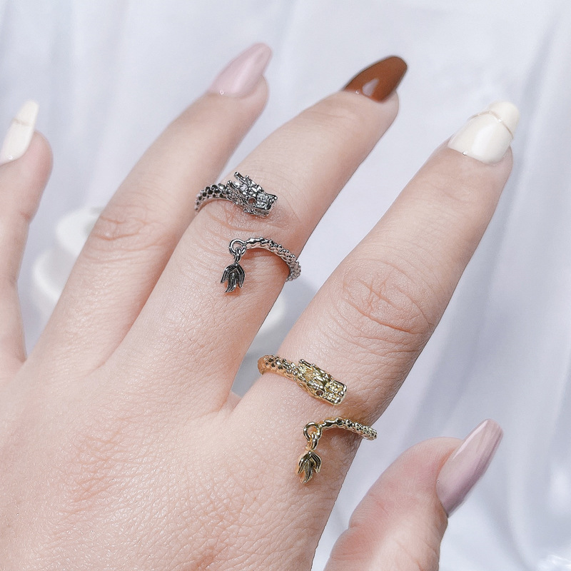 A cold and unique dragon-shaped pendant open ring for women, with a retro and distinctive charm, and an ins style simple and trendy index finger ring details Picture