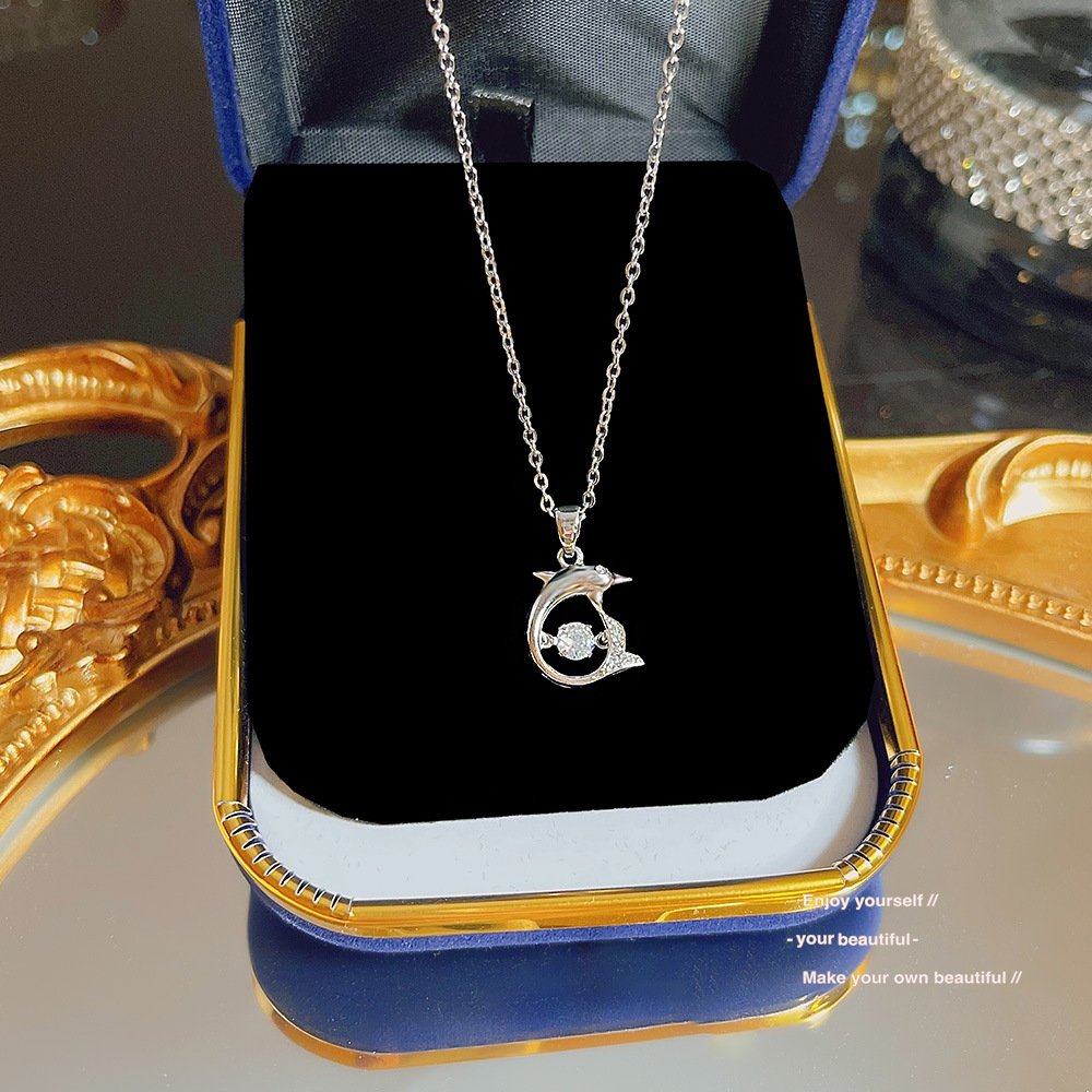 Japanese and Korean chanel-style dolphin necklace, a versatile and fashionable titanium steel collarbone chain gift for your girlfriend, wholesale pendant accessories full figure