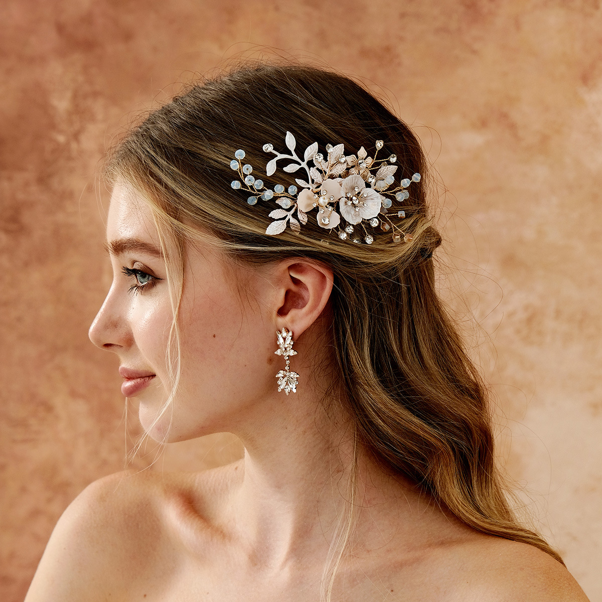 Retro golden floral leaf diamond-encrusted comb, heavy crystal beaded hair comb, wedding accessories, European and American bride braided headwear full figure