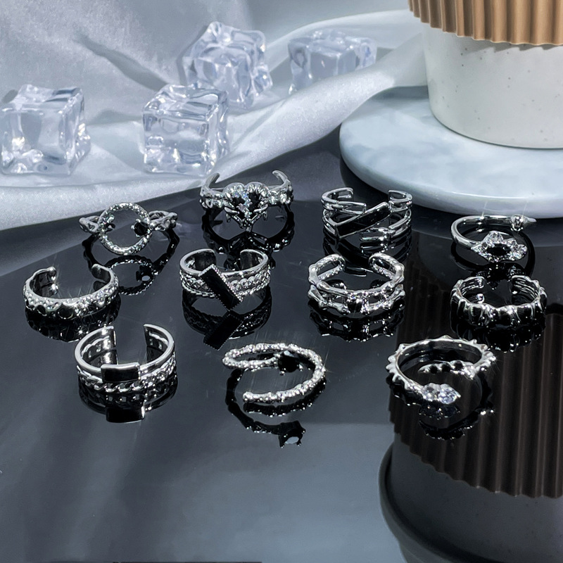 Dark geometric drip glaze irregular temperament high-end open ring, versatile for women, fashionable, individual and niche ring Application Scenario