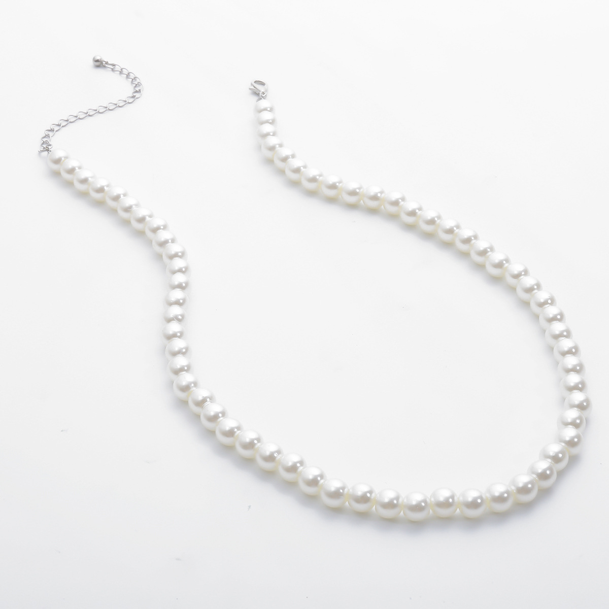 European and American cross-border jewelry, simple geometric, versatile round bead necklace, single-layer tassel, elegant imitation pearl handcrafted necklace details Picture