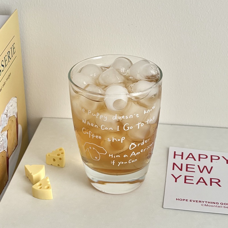 Internet-famous high-appearation-level glass cups, niche drinking cups, simple letter juice cups, milk cups, coffee cups, breakfast cups Application Scenario