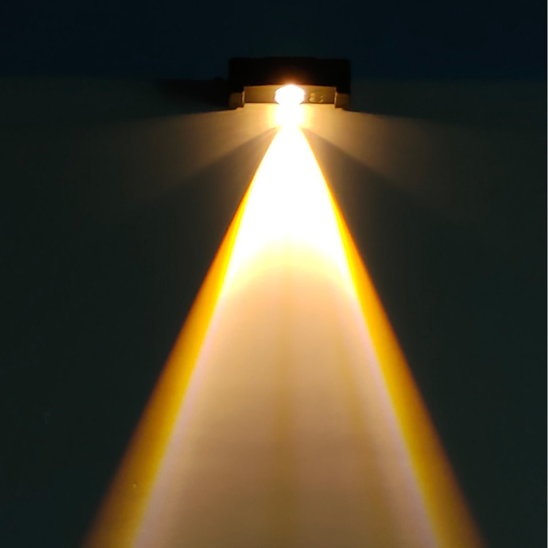New ultra-bright solar wall lamps, home courtyard atmosphere lamps, downward-washing wall lamps, outdoor garden yard fence lamps Application Scenario
