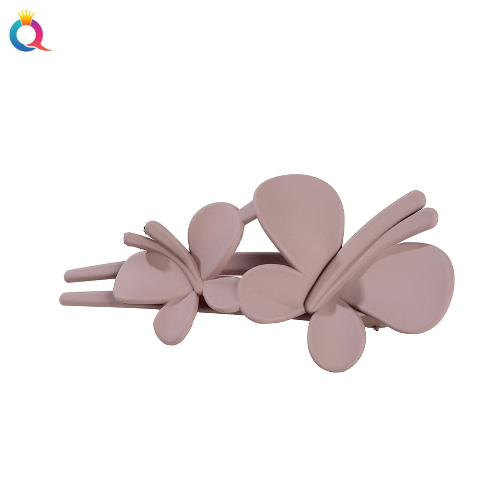 Qiyue matte hair clips, large butterfly and duck bill clips, ins high-end style ponytail scratch clips, Korean style hair accessories and headwear wholesale Item Picture
