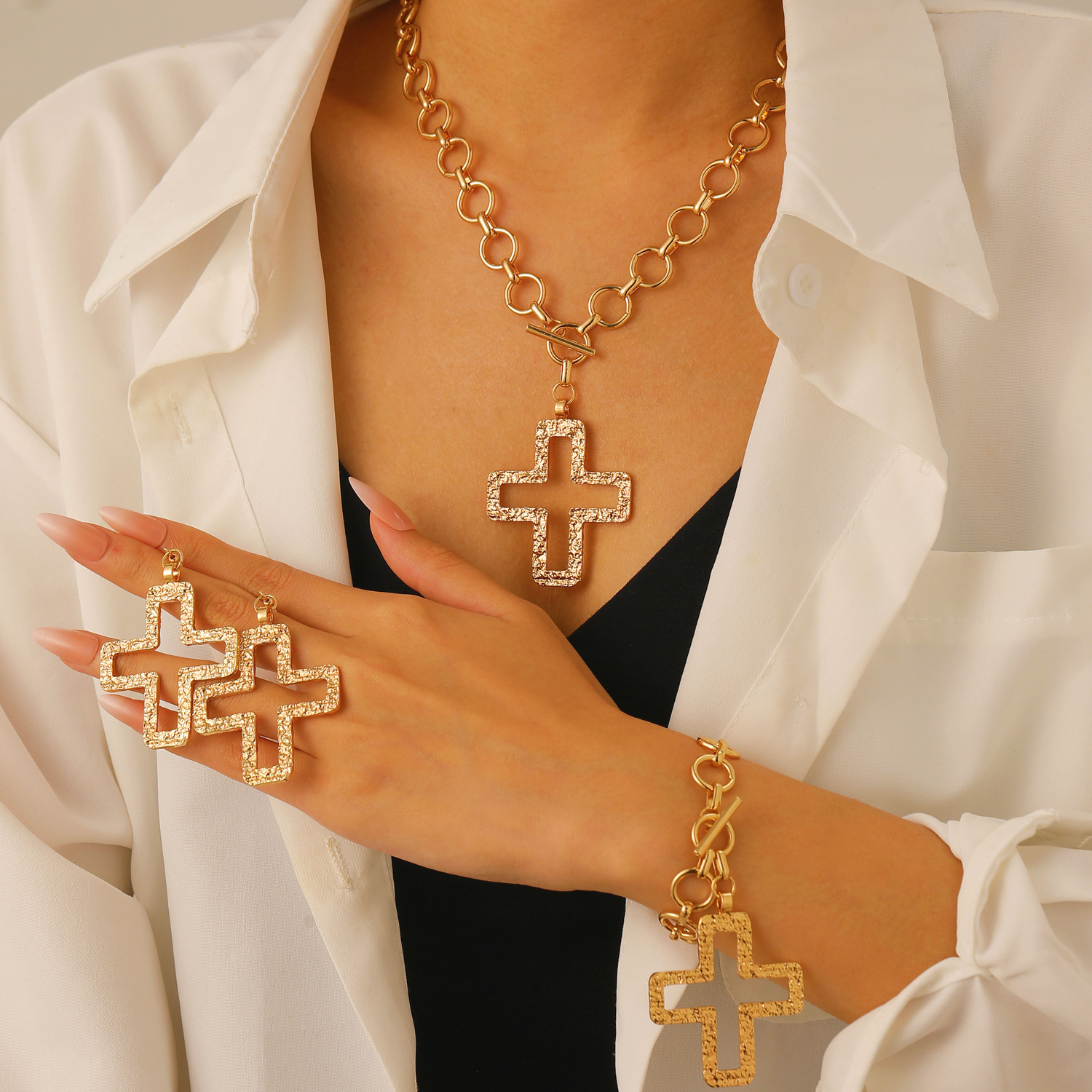 European and American style hollowed-out cross earrings, bracelet and necklace three-piece set, new cross-border Amazon chain jewelry for women full figure