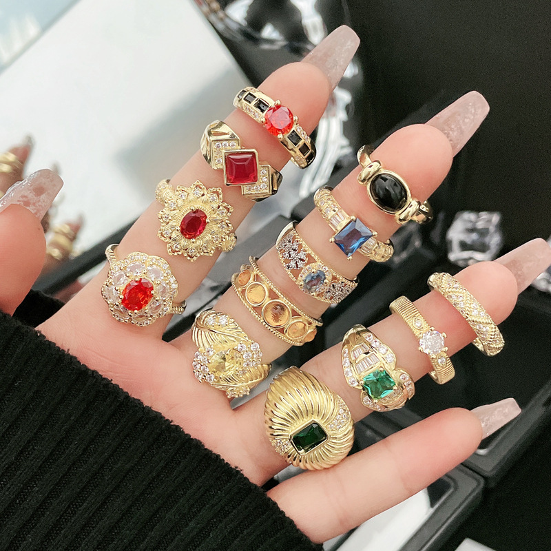 Medieval court-style hollowed-out pattern fashionable open ring, sweet and cool lace light luxury high-end cross-border index finger ring Specification drawing