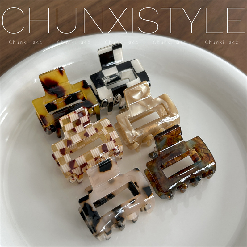 Korean leopard print checkerboard acetate square small hair clip, Japanese elegant style, half-tied hair clip at the back of the head full figure