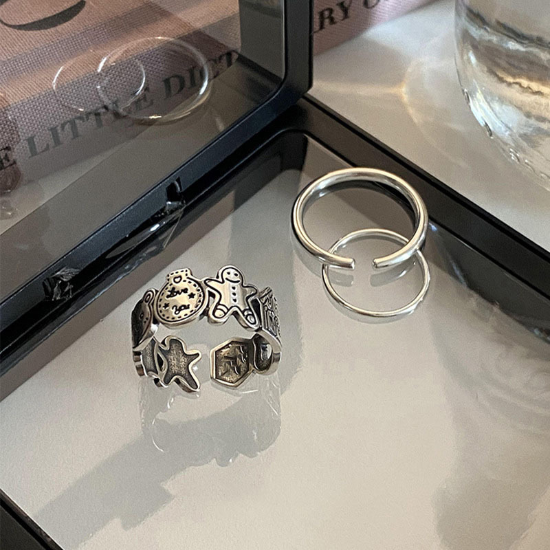 Korean cartoon character ring, women's InS-style niche design sense index finger ring, fashionable and individual minimalist plain ring ring Application Scenario