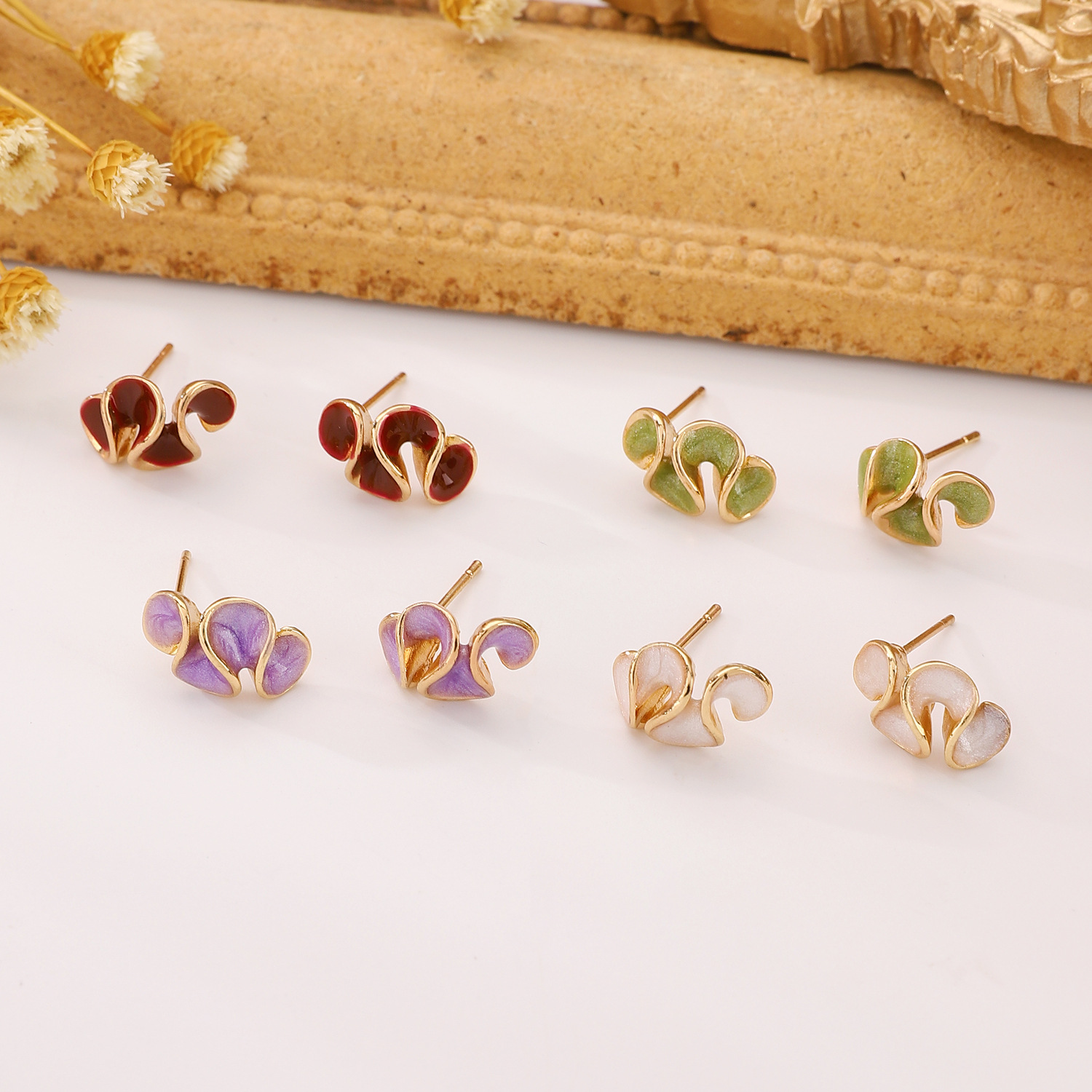 Exaggerated gradient colored oil drip irregular flower stud earrings from Europe and America, personalized flower petal earrings for women details Picture