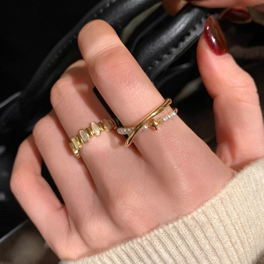 High-end pearl and mother-of-pearl double-layer cross ring, a niche design for women's spring and summer index finger ring, light luxury and versatile ring trend full figure