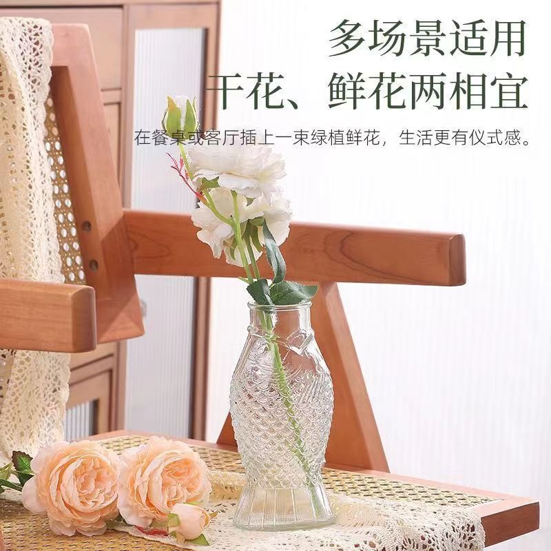 European-style simple and creative glass vase, transparent hydroponic vase, lily and rose vase, living room table decoration details Picture