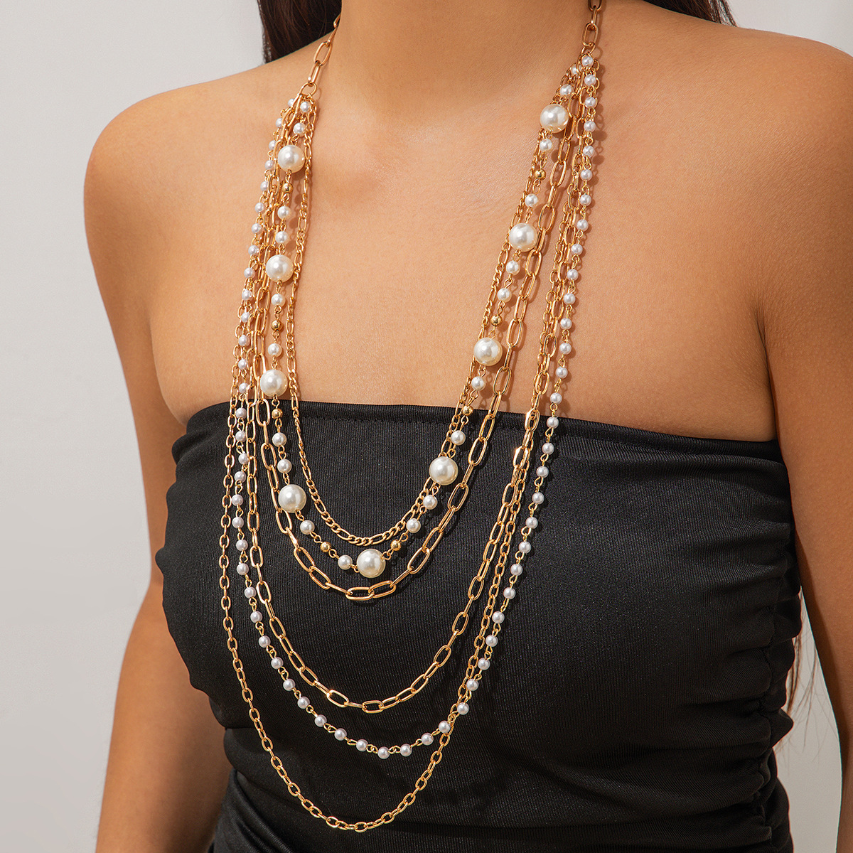 European and American cross-border jewelry, cold style pearl beaded long necklace set, unique and hot girl, metallic collarbone chain full figure