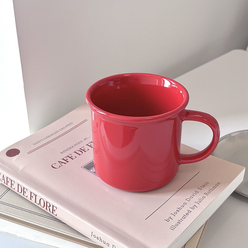 High appearance level, simple New Year Christmas red, retro red ceramic mug, cartoon coffee cup, couple gift water cup full figure