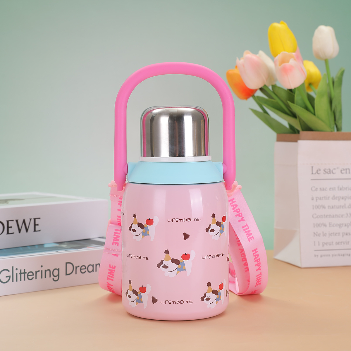 New double-drinking children's insulated cup, 316 stainless steel vacuum cup with tea strout, straw cup, large capacity, shoulder strap, tonnage pot Application Scenario
